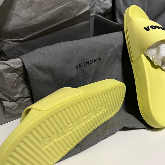 BALENCIAGA Logo Sport Slide (Yellow) - Picture 5 of 17